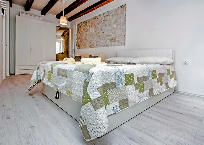 Ca' 1620 - Rosa Selvatica Ρόβινι