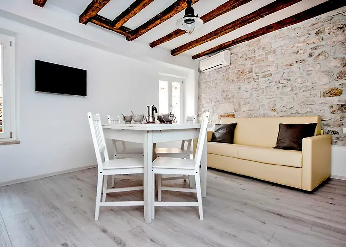 Ca' 1620 - Rosa Selvatica Ρόβινι