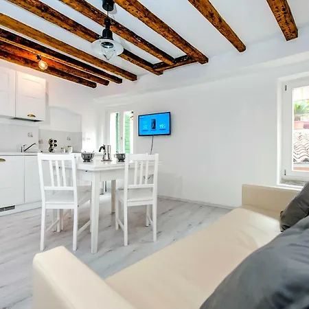 Apartmán Ca' 1620 - Rosa Selvatica *